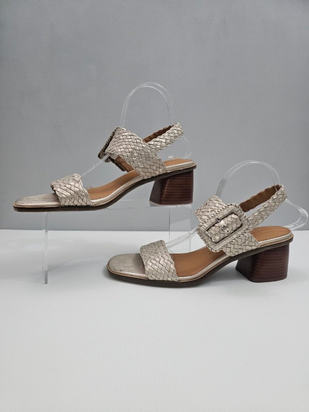 Gentle Souls Madelyn Woven Sandal Ice Metallic Leather Block Heel Womens 11 NEW - Picture 2 of 15